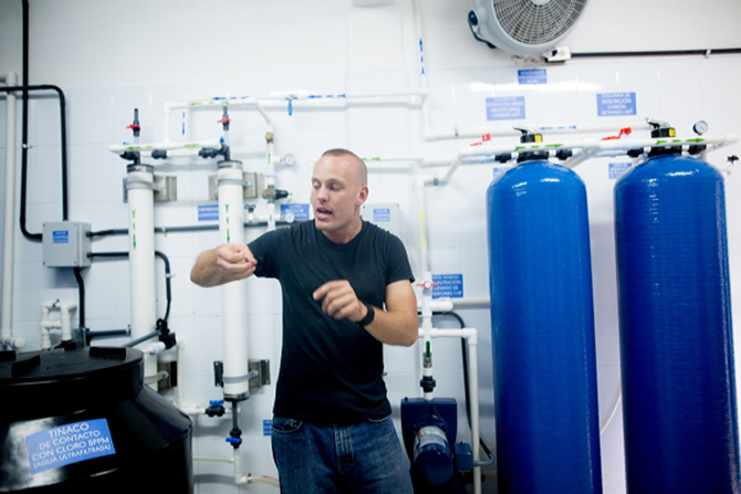An engineer explains Healing Waters International’s filtration system