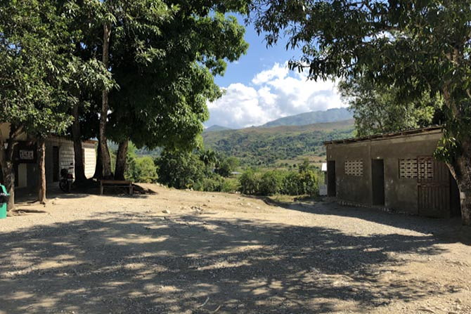 A view of a Haitian school in the middle of the mountains