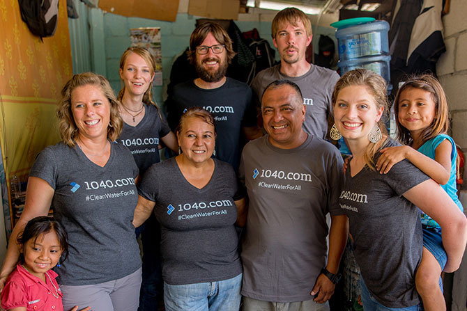 The Mineras with the 1040.com team in Jocotan, Guatemala